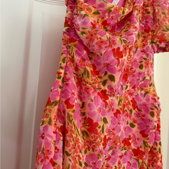 Astr Pink and Red Floral One-Shoulder Dress - Picture 4 of 4